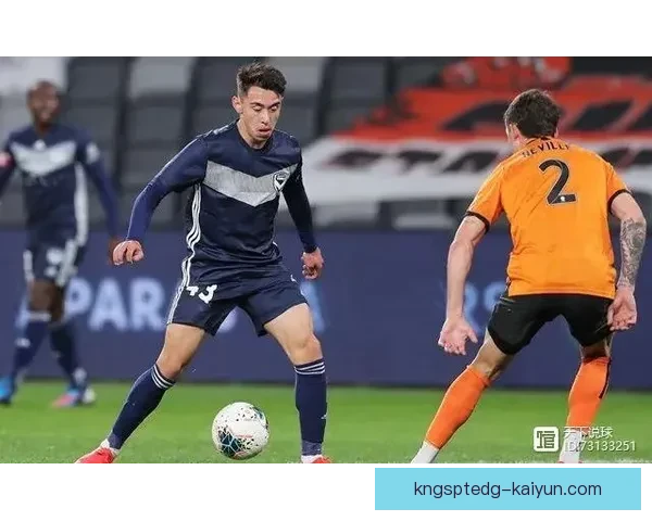 皇马更衣室里的 Rodrygo 状态回暖,备受期待的年轻球星继续提升表现 皇马更衣室里的 Rodrygo 状态回暖,备受期待的年轻球星继续提升表现